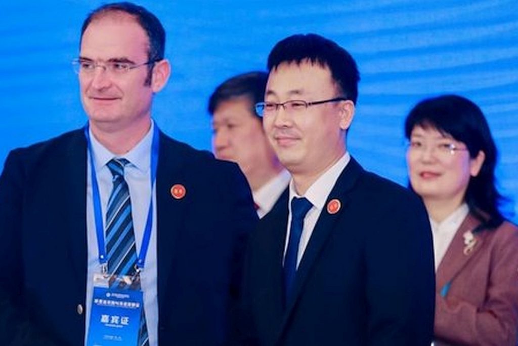 "Gegenwärtig liegt unser jährlicher Output von Automatikgetrieben 40 000 Stück", erklärt Kou Zhida, stellvertretender Generaldirektor von Shaanxi Fast. „Mit den neuen Bearbeitungszentren von Grob wird unsere jährliche Produktionskapazität auf 200 000 Einheiten erhöht. - Bild: Grob