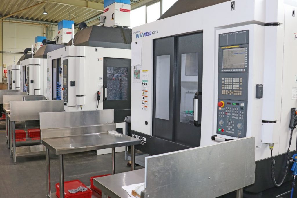 ARO-tec und pL Lehmann haben aus Maschine, CNC und Drehtisch ein perfekes System mit hoher Präzision geschaffen. So erreichen die Zerspaner beim Andreas Mull Werkzeugbau und Zerspanungstechnik zum Beispiel Positionstoleranzen von 0,05 mm auf Umschlag. - Bild: pl Lehmann