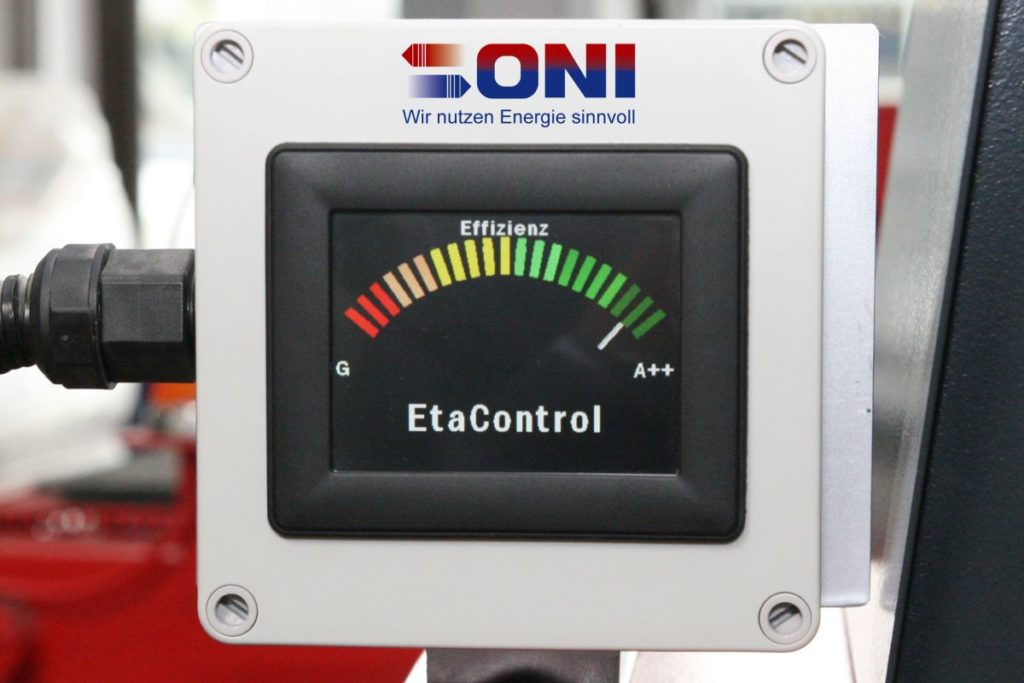 Die Effizienz einer Anlage gestaltet der Etacontrol sehr transparent und präzise.  So kann der Anwender schnell und einfach das Ergebnis seiner Energieoptimierungsmaßnahme sichtbar machen. Bild: Oni-Wärmetrafo