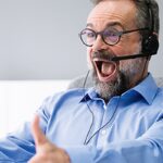 Die Hybrid-Kurse im Kursangebot kombinieren selbstbestimmtes Lernen zu Themen aus dem Bereich Kunststoff in den Tech2know-E-Learnings mit regelmäßigen Online-Meetings. - Bild: Tech2know
