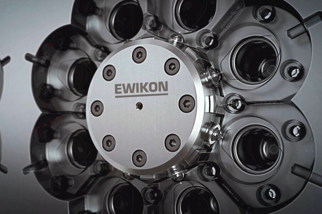 Ewikon hat ab sofort ein System mit Nadelverschluss im Programm, das für hohe Anschnittqualität und mehr Flexibilität im Formenbau sorgen soll. - Bild: Ewikon